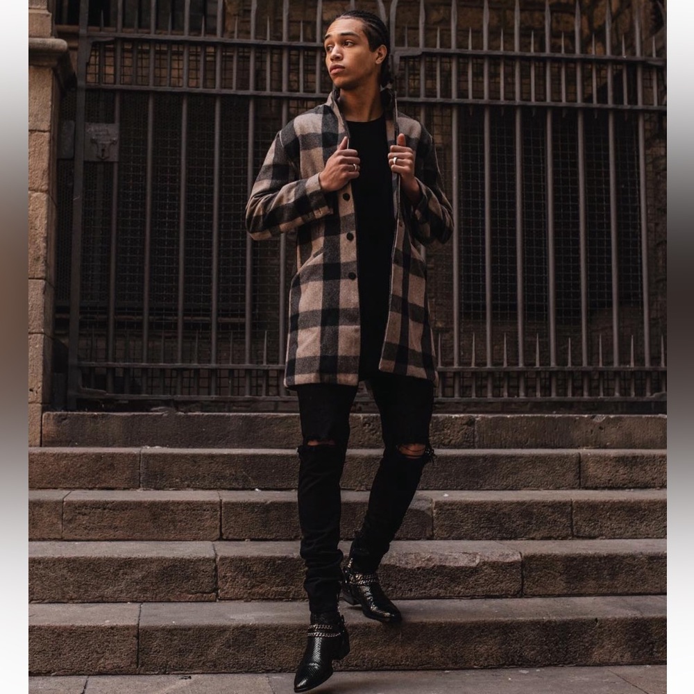 Oro Larson jacket